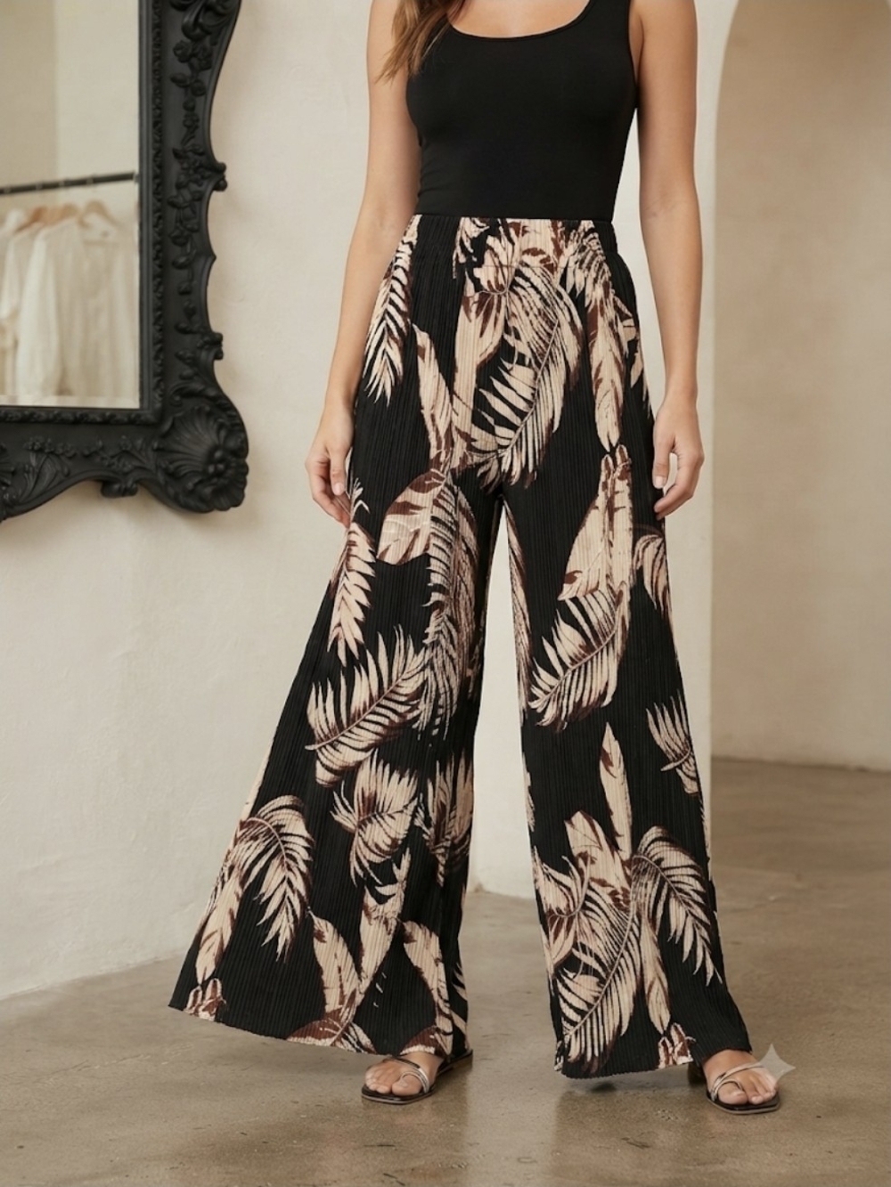 Pleated Wide-Leg Palm Print Pants - Black/Tan Love Poem Size Medium
